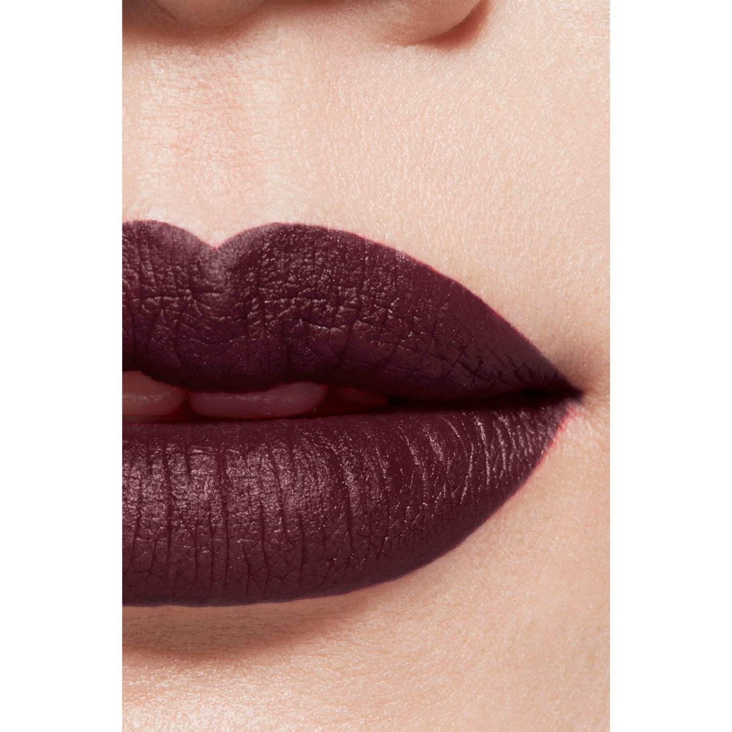 EDICIÓN LIMITADA  LA BARRA DE LABIOS ATERCIOPELADA LUMINOSA